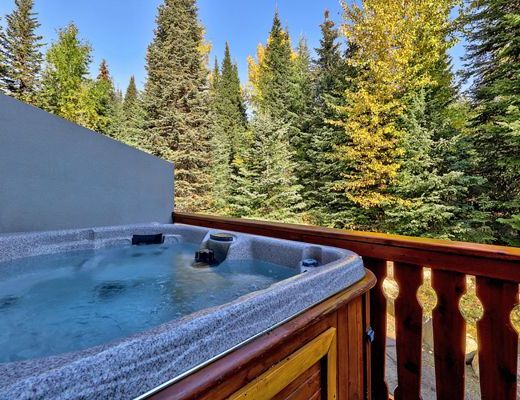 Timberline Village #15 - 2 Bdrm HT- Sun Peaks (TM)