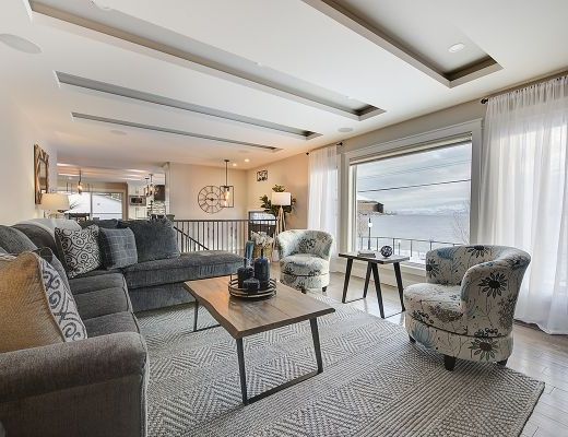 Peachland Beach House - 4 Bdrm w/ Heated Pool - Peachland