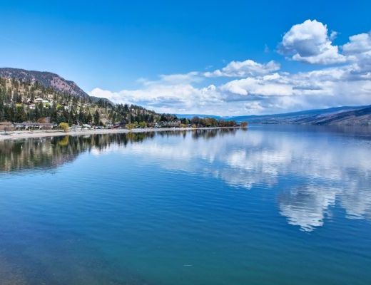 Peachland Beach House - 4 Bdrm w/ Heated Pool - Peachland