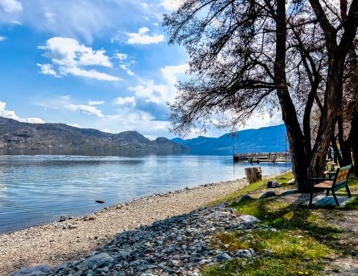 Peachland Beach House - 4 Bdrm w/ Heated Pool - Peachland