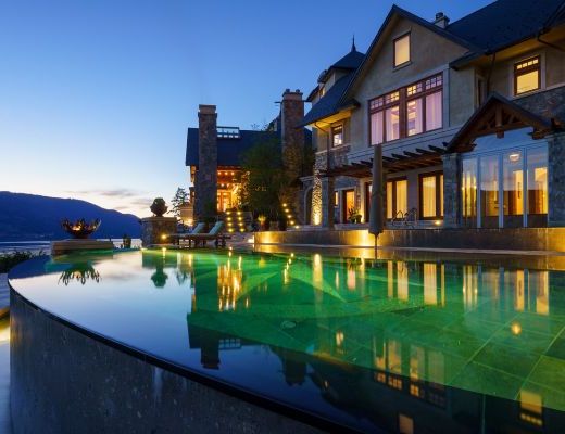 Private Lakefront Chateau & Spa - 4 Bdrm lakefront and Pool - Kelowna