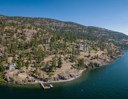 Private Lakefront Chateau & Spa - 4 Bdrm lakefront and Pool - Kelowna