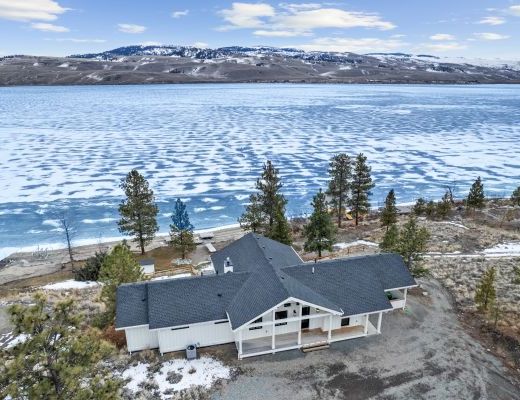 Nicola Lake Tranquility - 6 Bdrm HT - Quilchena