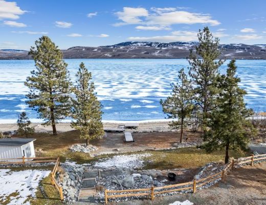 Nicola Lake Tranquility - 6 Bdrm HT - Quilchena