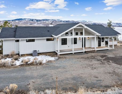 Nicola Lake Tranquility - 6 Bdrm HT - Quilchena