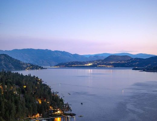 The Majestic Lakeview Home - 2 Bdrm w/ Pool  HT - Kelowna 