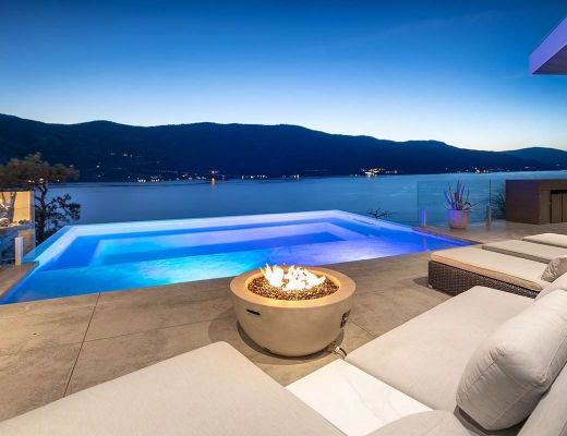 The Majestic Lakeview Home - 2 Bdrm w/ Pool  HT - Kelowna 