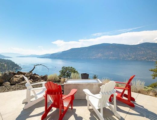 The Majestic Lakeview Home - 2 Bdrm w/ Pool  HT - Kelowna 