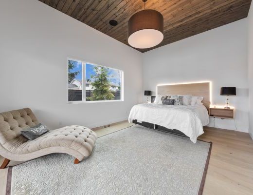 Silver Lining - 6 Bdrm with HT and Pool - Kelowna