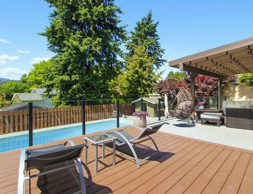 Summer Stays - 4 Bdrm w/ Pool  - Kelowna (CVH)