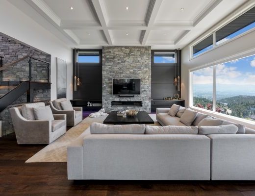 Luxury Point - 7 Bedroom HT w/pool - Kelowna (CVH) 