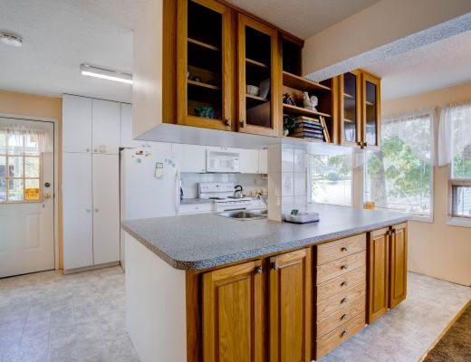 Private Paradise on Wood Lake - 4 bedroom Plus den HT w/ Boat lift - Oyama (CVH)