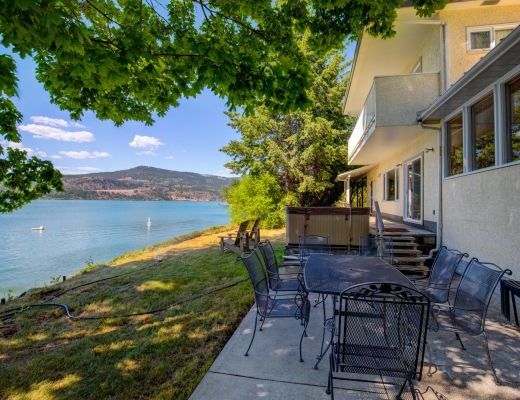 Private Paradise on Wood Lake - 4 bedroom Plus den HT w/ Boat lift - Oyama (CVH)