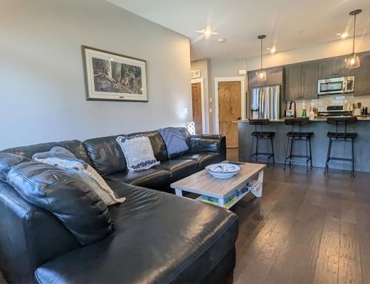 Echo Landing #13 - 2 Bdrm HT - Sun Peaks