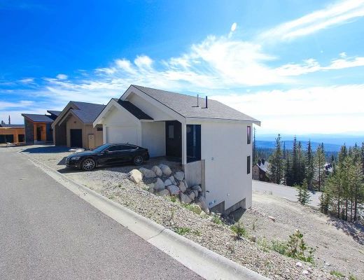 White Crystal Chalet - 4 Bdrm HT