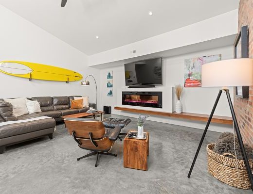 Adobe Haven - 5 Bedroom w/ Pool - Kelowna 
