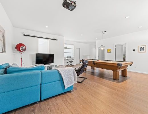 Adobe Haven - 5 Bedroom w/ Pool - Kelowna 