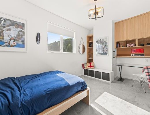 Adobe Haven - 5 Bedroom w/ Pool - Kelowna 