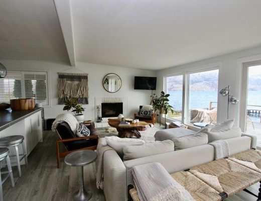 Summer Beach House - 2 Bdrm HT w/Dock