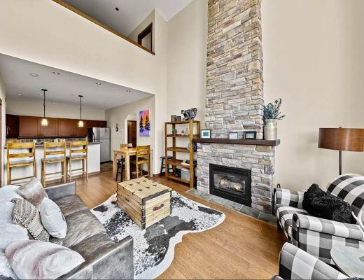 Stone's Throw #59 - 3 Bdrm HT - Sun Peaks (TM)