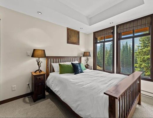 Stone's Throw #59 - 3 Bdrm HT - Sun Peaks (TM)