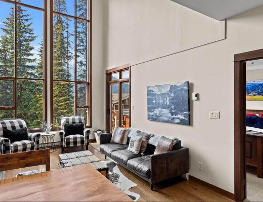 Stone's Throw #59 - 3 Bdrm HT - Sun Peaks (TM)