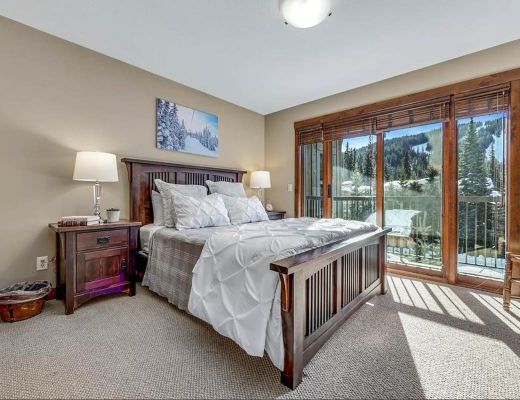 Trapper's Landing #01 - 4 Bdrm + Den HT - Sun Peaks (TM)