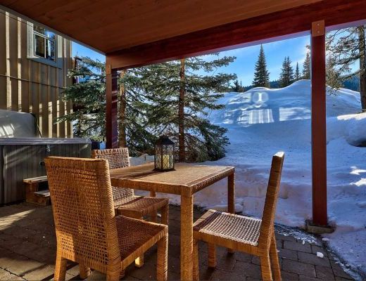 Trapper's Landing #01 - 4 Bdrm + Den HT - Sun Peaks (TM)