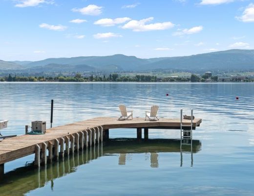 The Lake Escape - 6 Bdrm - West Kelowna (CVH)