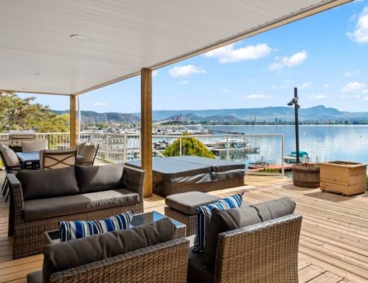 The Lake Escape - 6 Bdrm - West Kelowna (CVH)