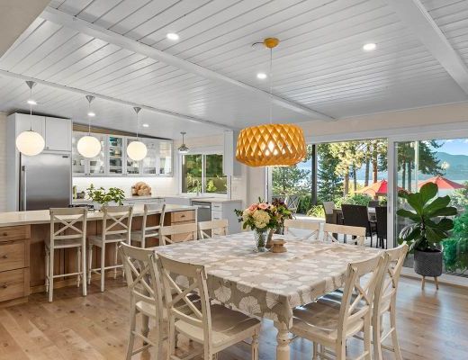Mission Lakeview Rancher - 4 Bdrm HT w/Pool - Kelowna (CVH)