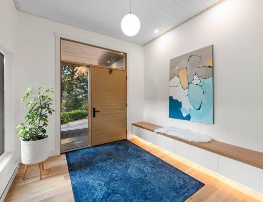 Mission Lakeview Rancher - 4 Bdrm HT w/Pool - Kelowna (CVH)