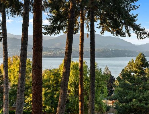 Mission Lakeview Rancher - 4 Bdrm HT w/Pool - Kelowna (CVH)