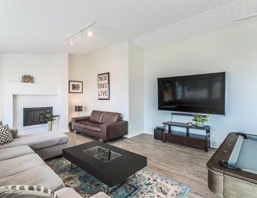 Barefoot Beachhouse - 3 Bdrm Lakefront - West Kelowna (CVH)
