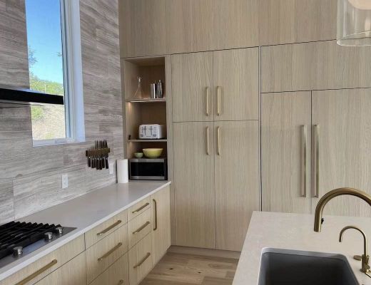 Lakeside Estate - 4 Bdrm HT - Osoyoos