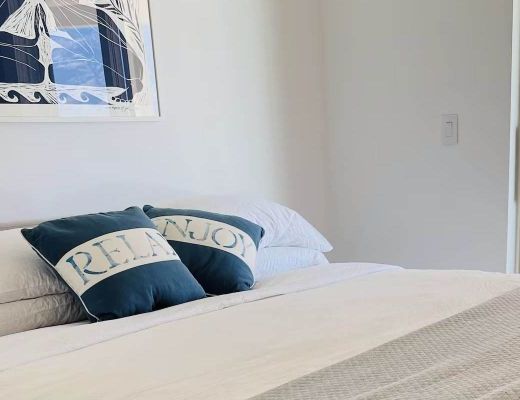 Lakeside Estate - 4 Bdrm HT - Osoyoos
