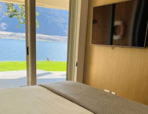 Lakeside Estate - 4 Bdrm HT - Osoyoos
