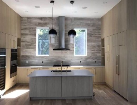 Lakeside Estate - 4 Bdrm HT - Osoyoos