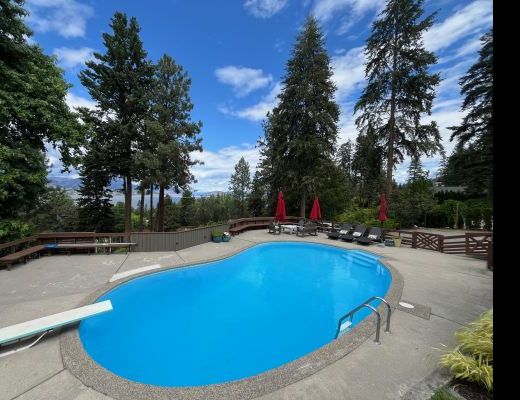 Mission Lakeview Rancher - 4 Bdrm HT w/Pool - Kelowna (CVH)