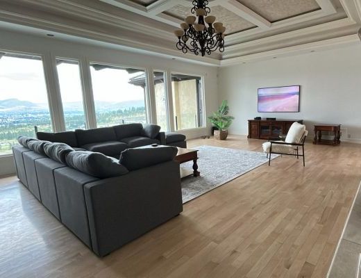 Stunning Lakeview - 5 Bdrm w/ Pool - West Kelowna