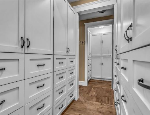 Black Mountain Oasis - 5 Bdrm w/ Pool (CVH)
