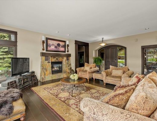 Elegant Lakeview Residence - 4 Bdrm - Oyama