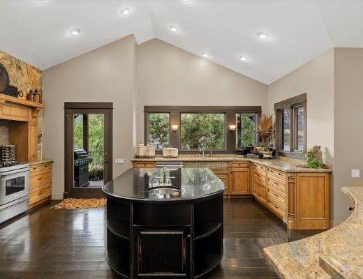 Elegant Lakeview Residence - 4 Bdrm - Oyama