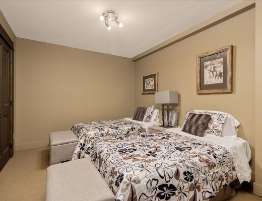 Elegant Lakeview Residence - 4 Bdrm - Oyama