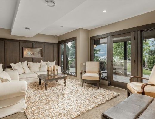 Elegant Lakeview Residence - 4 Bdrm - Oyama