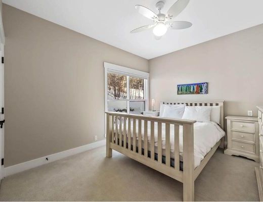The Sasquatch Lodge - 4 Bdrm HT - Sun Peaks (TM 15)