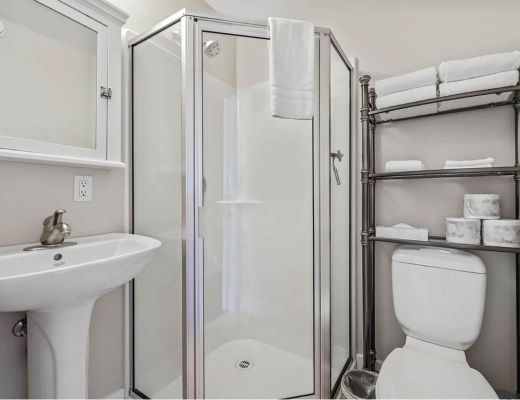 The Sasquatch Lodge - 4 Bdrm HT - Sun Peaks (TM 15)