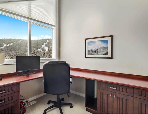 The Sasquatch Lodge - 4 Bdrm HT - Sun Peaks (TM 15)