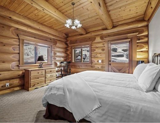 Fairways Drive Eagle View Chalet - 3 Bdrm HT - Sun Peaks (TM 15)