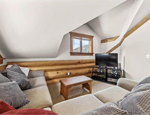 Fairways Drive Eagle View Chalet - 3 Bdrm HT - Sun Peaks (TM 15)